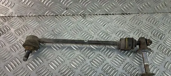 Mercedes-Benz GLC C253 Front anti-roll bar/stabilizer link A2533230217