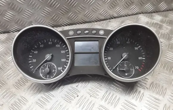 Mercedes-Benz ML W164 Speedometer (instrument cluster) A1645404047 A2C53118449