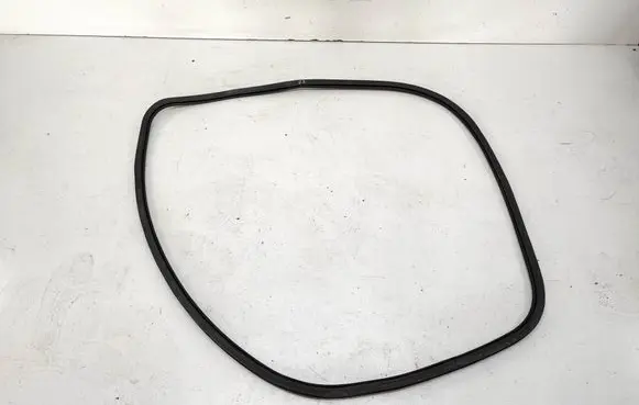 Audi A4 S4 B8 8K Front door rubber seal 8K0931721E