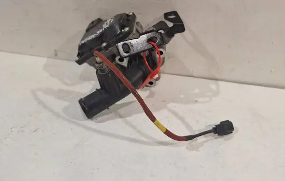 Renault Trafic III (X82) EGR valve 147100361R