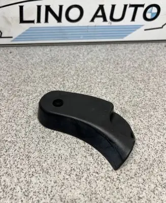 BMW 3 E46 Engine bonnet (hood) release handle 8223163