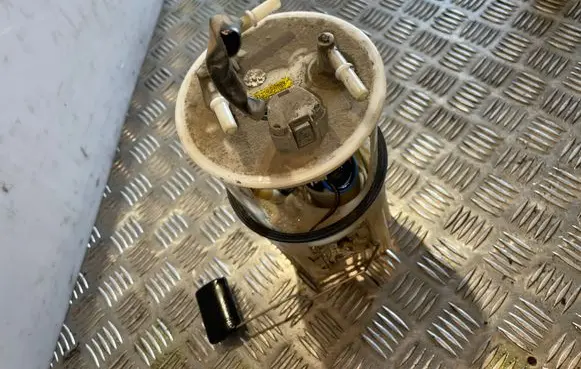 Hyundai Santa Fe In-tank fuel pump 311102B900