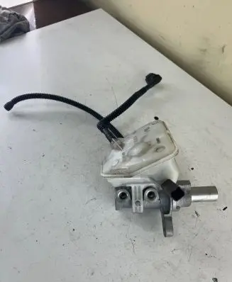 Peugeot 307 CC Master brake cylinder 0204254242