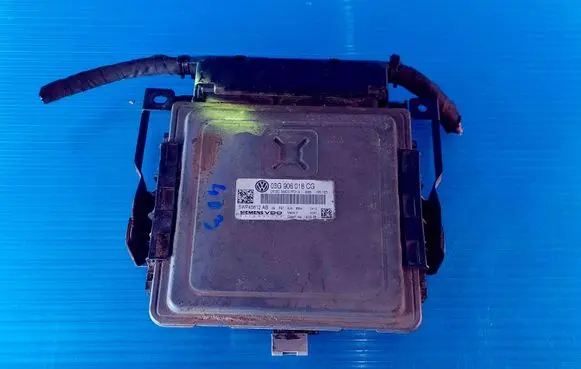 Volkswagen PASSAT B6 Engine control unit/module 03G906018CG 9385 5WP45612AB