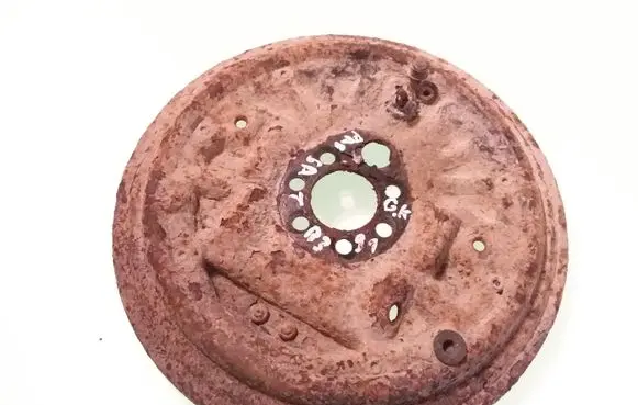 Volkswagen PASSAT B3 Rear brake disc plate dust cover 171609163