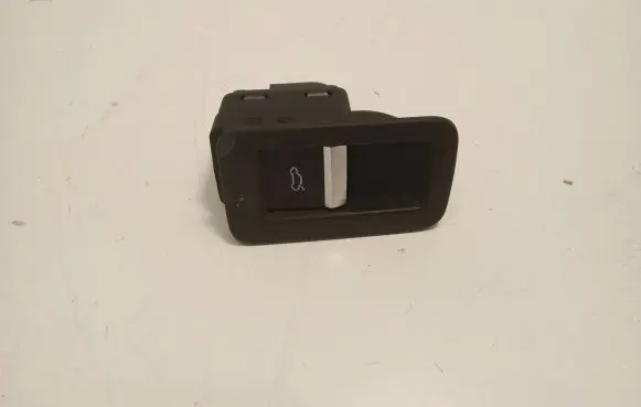 Audi A4 S4 B9 Tailgate opening switch 4M0959831A 16130A 22635PR