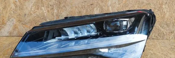 Skoda Superb B8 (3V) Headlight/headlamp 3V1941015D 3855682