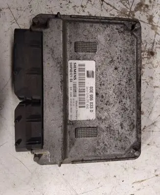 Seat Ibiza III (6L) Engine control unit/module 03E906033D 5WP4012104