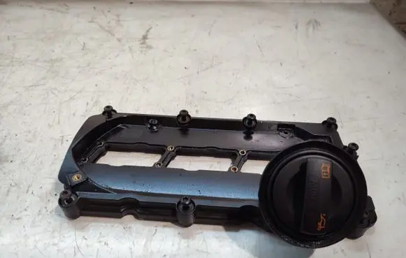 Audi Q7 4L Rocker cam cover 