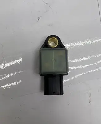 Dodge Nitro Airbag deployment crash/impact sensor P04896065AA 39754C TC5ME29575L902