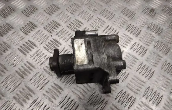BMW 3 E46 Power steering pump 6756111 7613955116