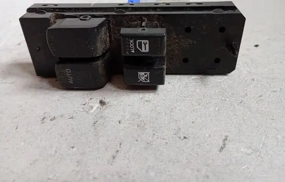 Opel Agila B Electric window control switch 62J10