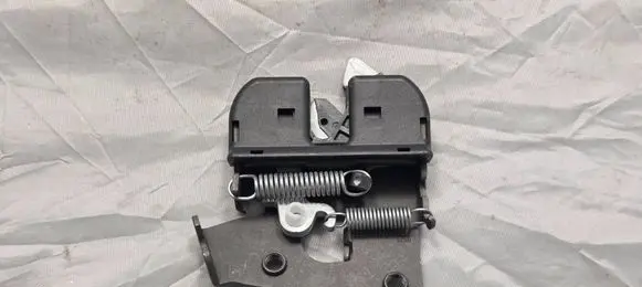 BMW 3 G20 G21 Seat back rest lock catch 7112063 5220