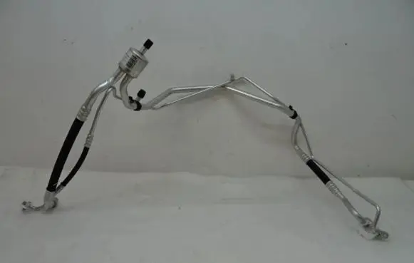 Peugeot Partner Air conditioning (A/C) pipe/hose 9681693180