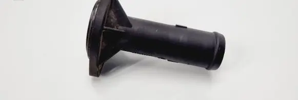 Volkswagen Golf IV Engine coolant pipe/hose 038121121