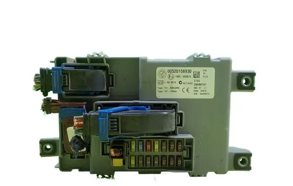 Opel Combo D Fuse box set 00520158930 BEZPIECZNIKOW