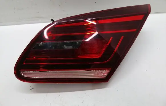 Volkswagen PASSAT CC Tailgate rear/tail lights 3C8945308R