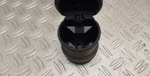 Toyota Verso Ashtray (front) 