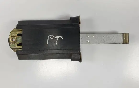 Mercedes-Benz S W140 Rear door check strap stopper