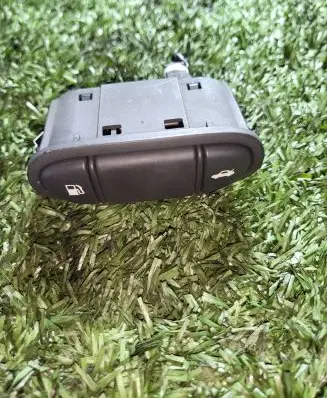 Jaguar S-Type Tailgate opening switch 2R839B242