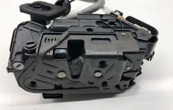 Skoda Kodiaq Rear door lock 5TA839015E