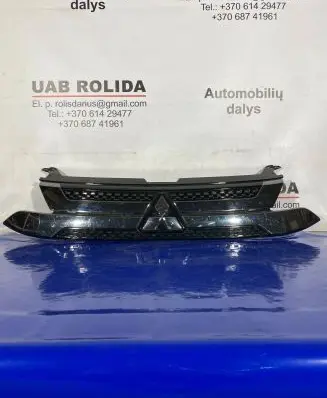 Mitsubishi Outlander Front bumper upper radiator grill 7450B298 7450B299