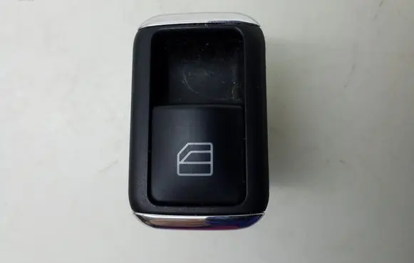 Mercedes-Benz C W204 Electric window control switch A2048700451