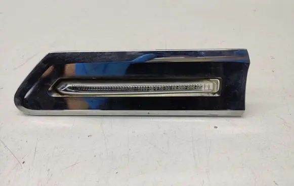 BMW 7 F01 F02 F03 F04 Front fender indicator light 7203372 63137203372 67501