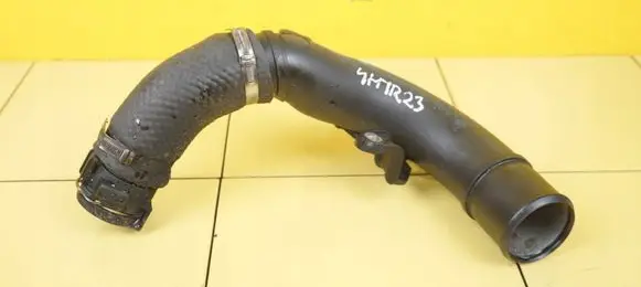 Nissan Pulsar Intercooler hose/pipe HRA2 HRA2DDT