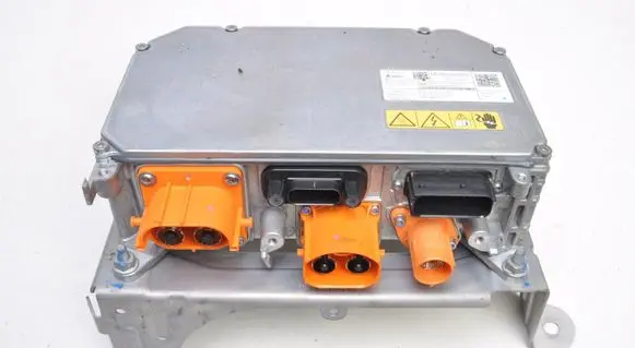 Mercedes-Benz EQB Voltage converter inverter A0009000650