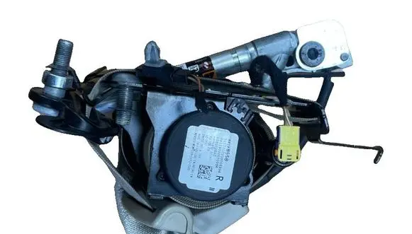 Buick Enclave II Front seatbelt 4611900000000R