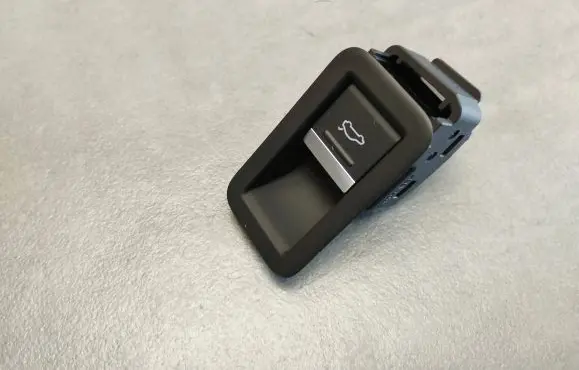 Audi A8 S8 D5 Tailgate opening switch 4N0959831