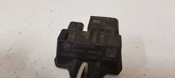 BMW 1 F20 F21 Glow plug pre-heat relay 857008702 0522120103