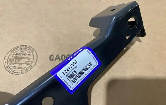 Volvo XC40 Headlight/headlamp mounting bracket 32277560