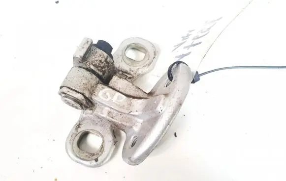 Volvo V50 Tailgate/trunk/boot hinge 46re