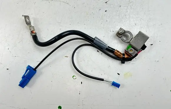 BMW 3 E92 E93 Negative earth cable (battery) 6970685