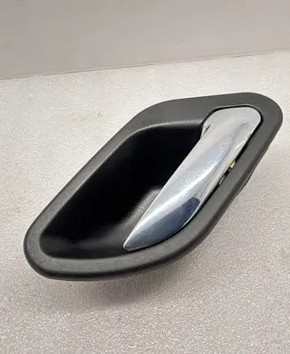 BMW 5 E39 Front door interior handle 7032926