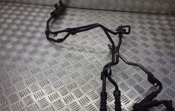 Audi A4 S4 B7 8E 8H Power steering hose/pipe/line 