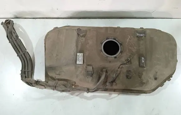 KIA Carens III Fuel tank 31100A4910