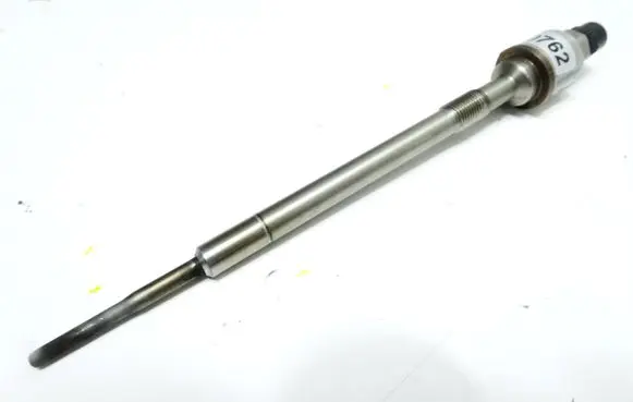 Opel Zafira C Glow plug 55564163 0105010901