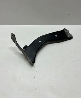 Audi Q3 F3 Fender mounting bracket 83A821131