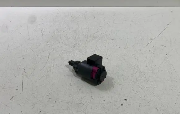 Audi A6 S6 C6 4F Brake pedal sensor switch 914689963B