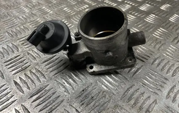 KIA Sorento Throttle valve 3510027xxx