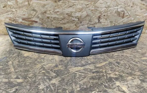 Nissan Tiida C11 Front bumper upper radiator grill 62310ZW40A 62310FM30A