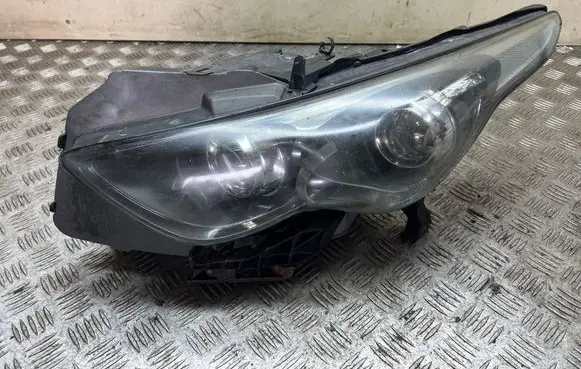 Infiniti FX Headlight/headlamp 