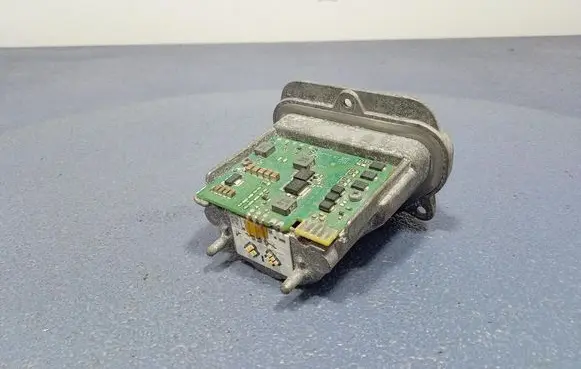 Bedford Astra Voltage converter/converter module 796.03