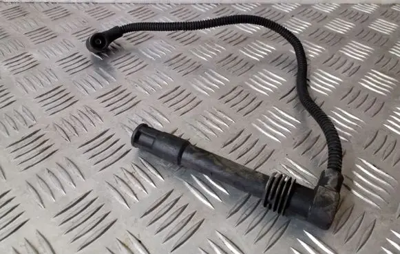 Audi A4 S4 B5 8D Ignition plug leads 06A035255A