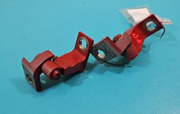 Front door hinge set