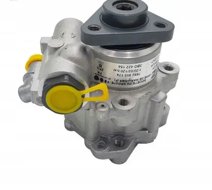 Volkswagen PASSAT B5.5 Power steering pump 3B0422154