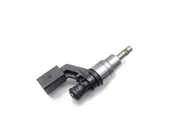 Volkswagen Golf V Fuel injector 03C906036A